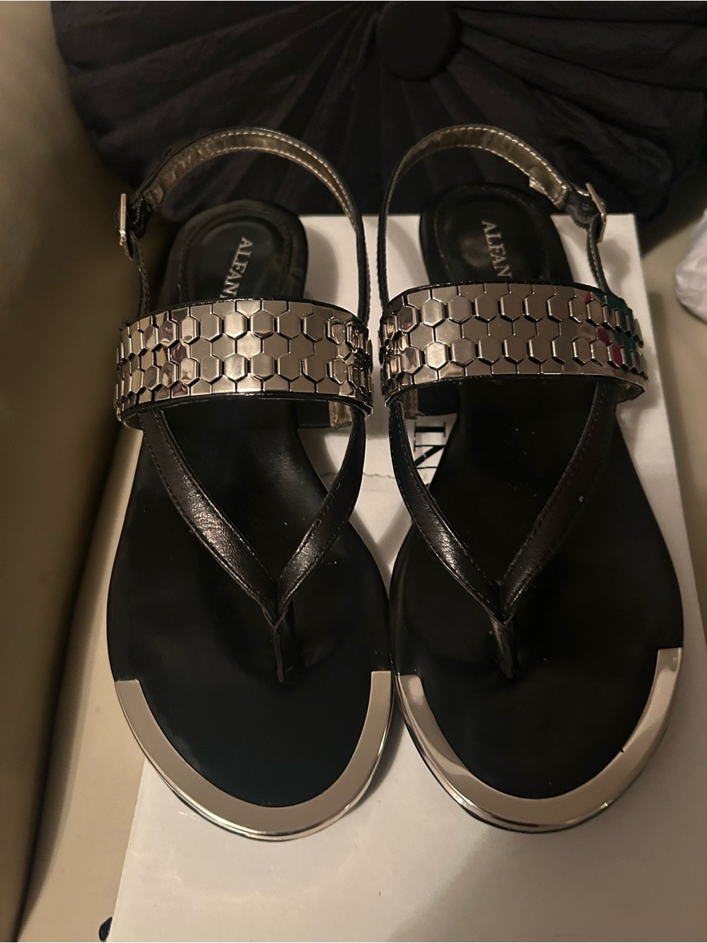 “REASONABLE OFFERS”! “ALFANI” Black & Silver Hex-Accent Slingback Sandals 🖤 - Picture 4 of 7